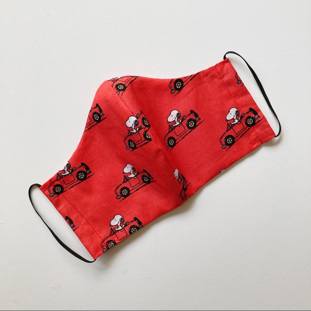 Peanuts Snoopy Print Red Fabric Face Mask